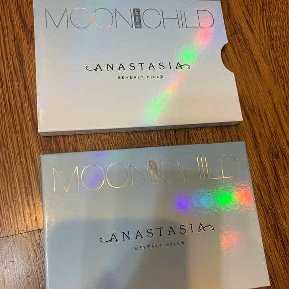 Anastasia Beverly Hills Other - Anastasia Moonchild Glow Kit